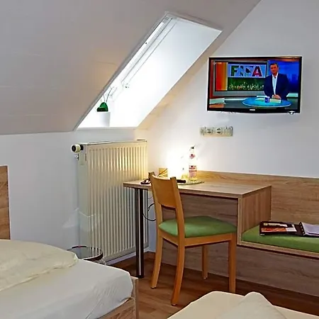 Loewenhof 2* Krumbach (Gunzburg)