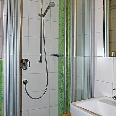 Hotel Loewenhof 2*